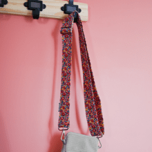 Narrow shoulder strap cocktail de fleurs