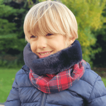 Children fur scarf snood tartan rouge