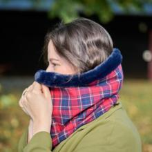 Adult Fur scarf snood tartan rouge