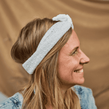 Wire headband retro english embroidery